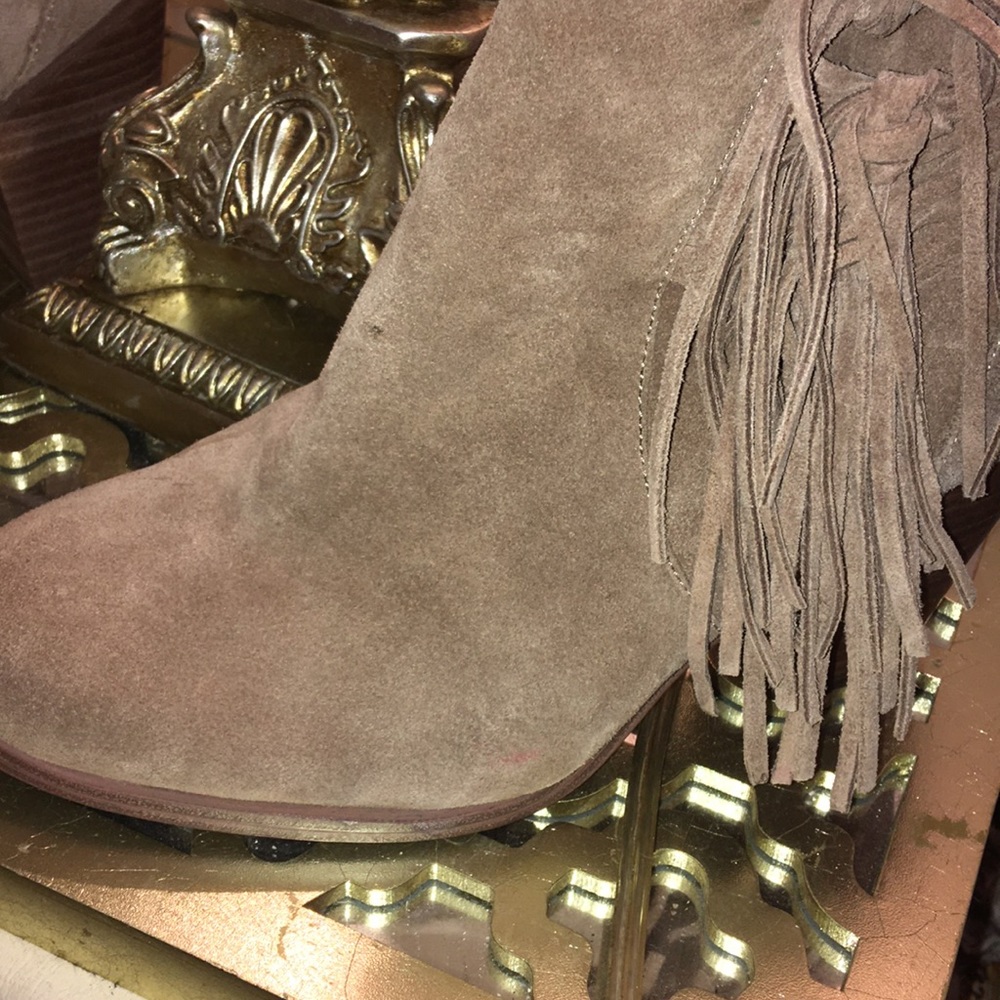 Good used condition Vince Camuto